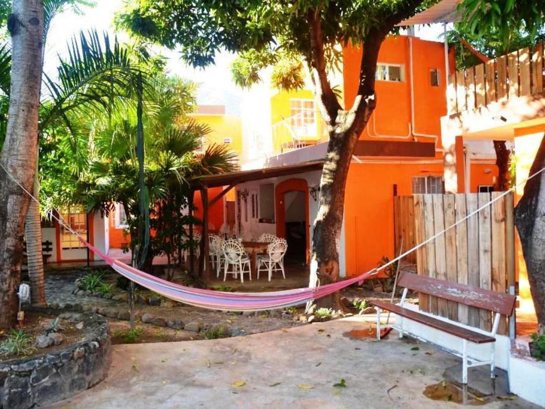 Guest House Chez Jacques Tamarin Exterior photo